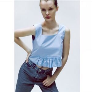 Zara Baby Blue Crop Shirt Size Medium
